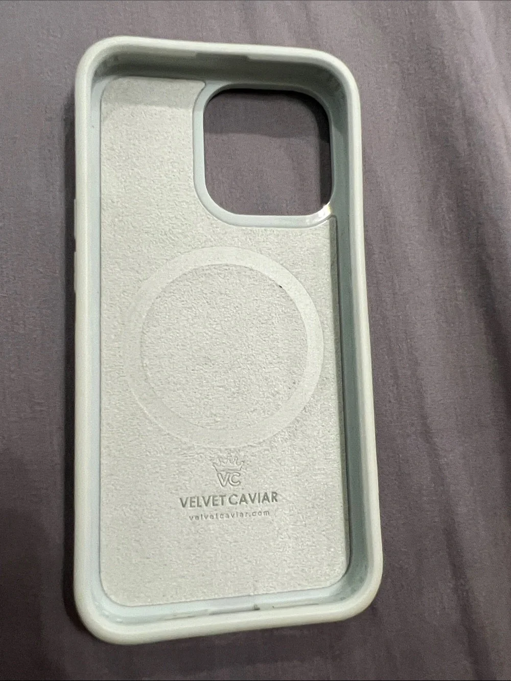 Velvet Caviar slim protective